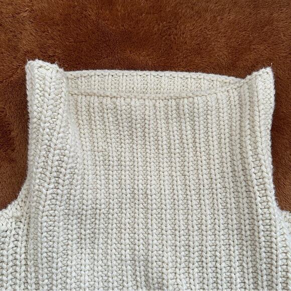 FREE PEOPLE Swim Too Deep Oversized Knitted Chunky Sweater in Tan Sz. XS - Picture 9 of 12